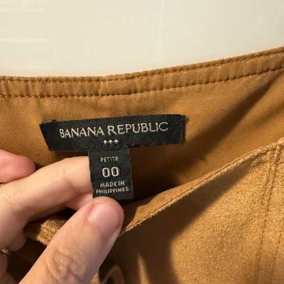 BANANA REPUBLIC Tan Button-Up Top - Picture 5 of 5